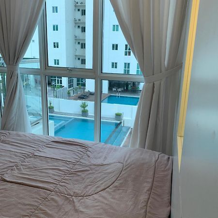 Straits Garden Suites By Yen'S Sojourn George Town Extérieur photo