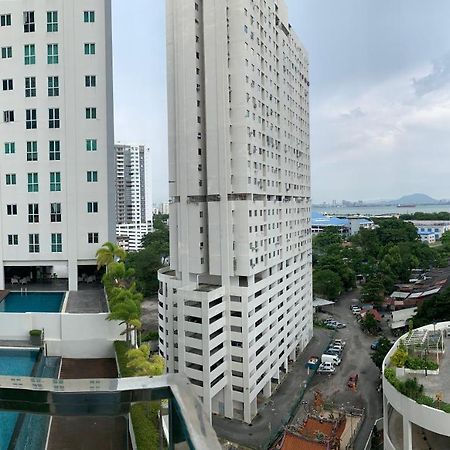 Straits Garden Suites By Yen'S Sojourn George Town Extérieur photo