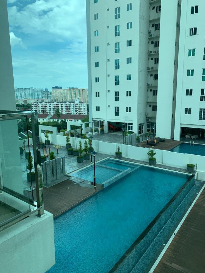 Straits Garden Suites By Yen'S Sojourn George Town Extérieur photo