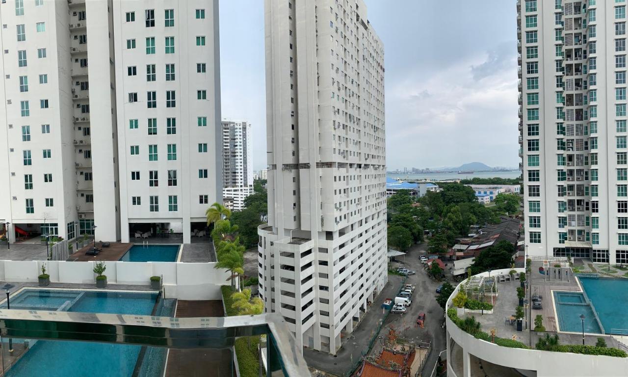 Straits Garden Suites By Yen'S Sojourn George Town Extérieur photo